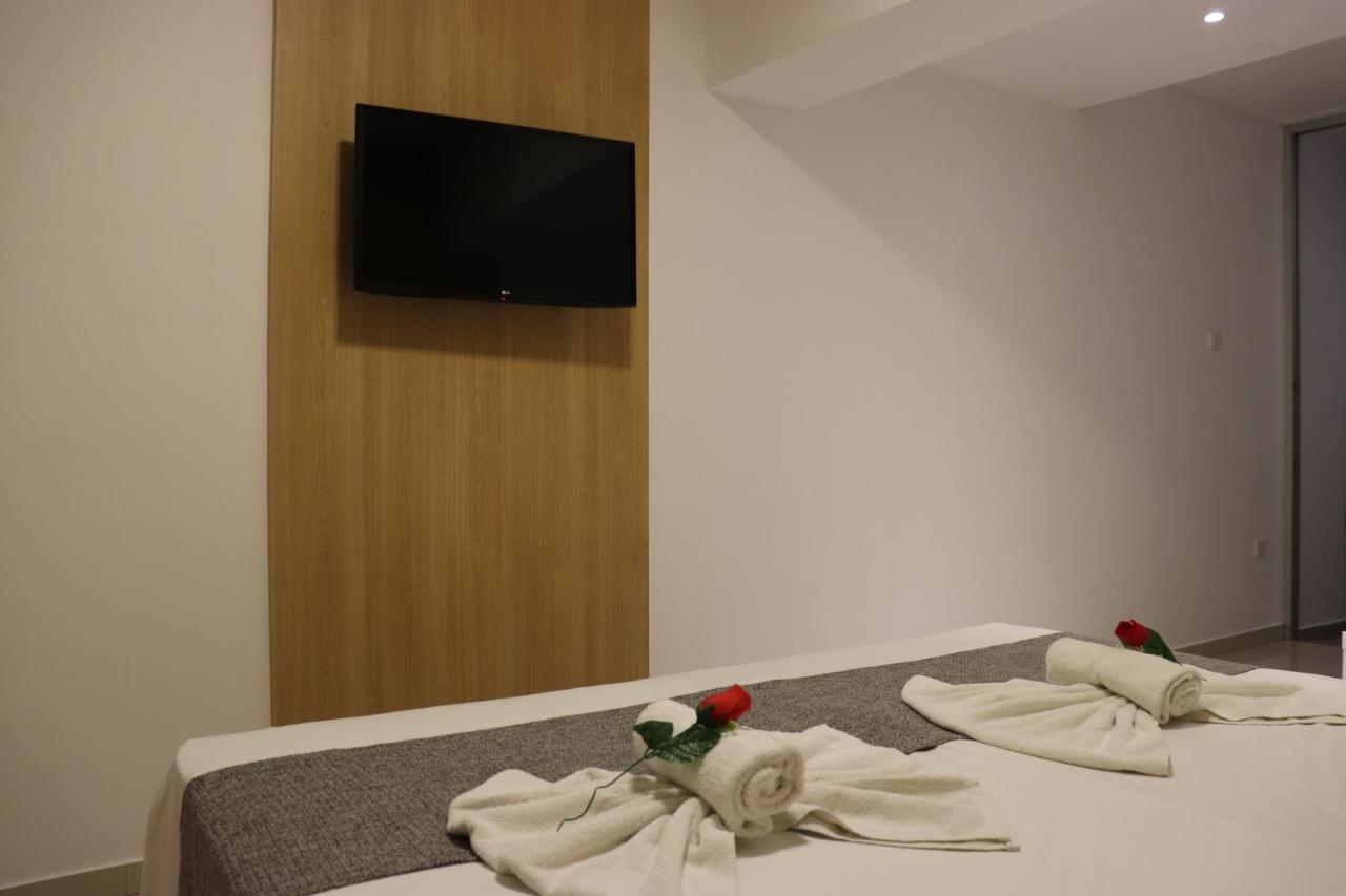 Joy Hotel Apts 아이아 나파 외부 사진
